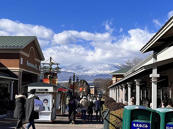 【御殿場】唯一看到富士山的outlet - 購物攻略小分享🙂