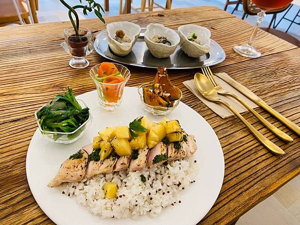 台北華山美食咖啡店》東東好生活網美打卡餐廳美食、蛋糕、咖啡，