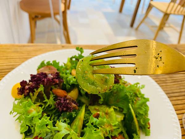 台北華山美食咖啡店》東東好生活網美打卡餐廳美食、蛋糕、咖啡，