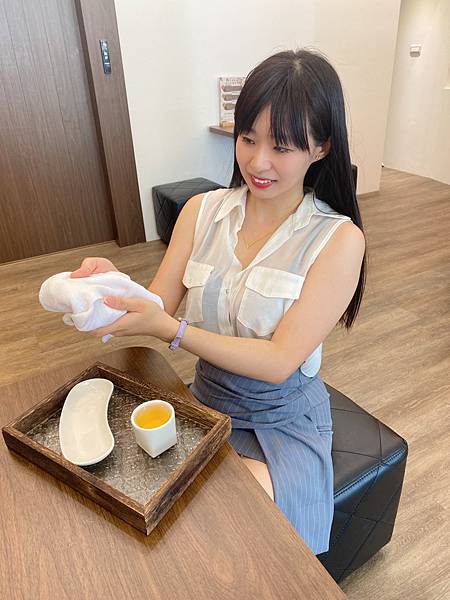 用五星級寵愛媽媽》新莊逗dollspa Spa精油舒壓、花卡