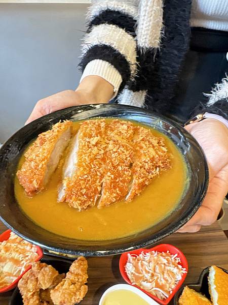 【捷運中山站美食】二訪新丼美味平價創意丼飯專賣大份量台式新丼