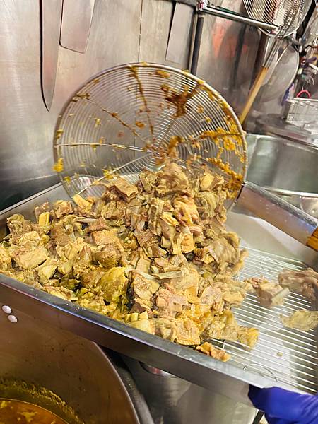 蘆洲美食推薦>立冬進補首選名羊天下羊肉爐 蘆洲三民店，紅燒羊