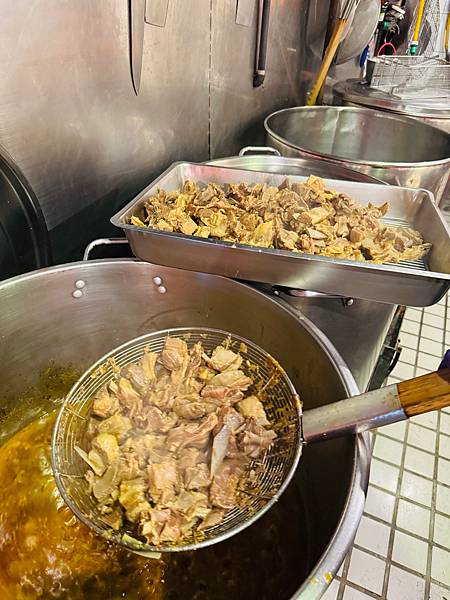 蘆洲美食推薦>立冬進補首選名羊天下羊肉爐 蘆洲三民店，紅燒羊