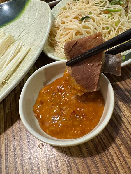 蘆洲美食推薦>立冬進補首選名羊天下羊肉爐 蘆洲三民店，紅燒羊