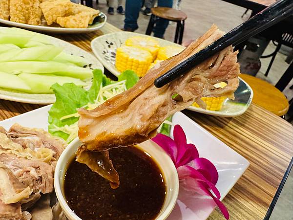 蘆洲美食推薦>立冬進補首選名羊天下羊肉爐 蘆洲三民店，紅燒羊