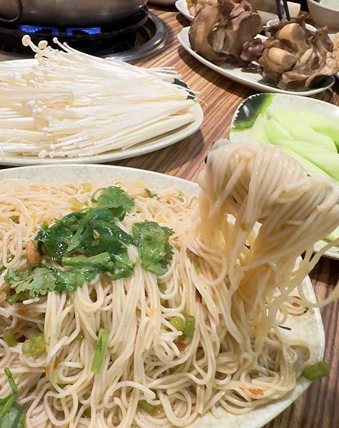 蘆洲美食推薦>立冬進補首選名羊天下羊肉爐 蘆洲三民店，紅燒羊