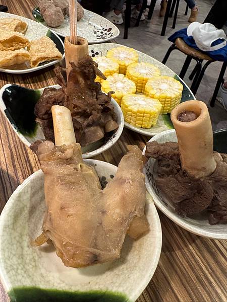 蘆洲美食推薦>立冬進補首選名羊天下羊肉爐 蘆洲三民店，紅燒羊