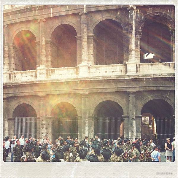 ITALY Colosseo