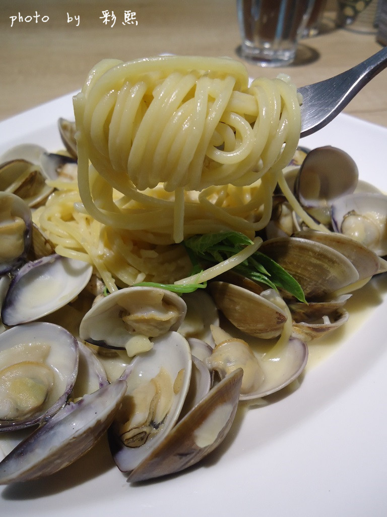 台中 西區 Fm Pasta 蛤蠣爆多 平價義大利麵 巷弄美食 彩熙到處走 痞客邦 台中 西區 Fm Pasta 蛤蠣爆多 平價義大利麵 巷弄美食 彩熙到處走 痞客邦