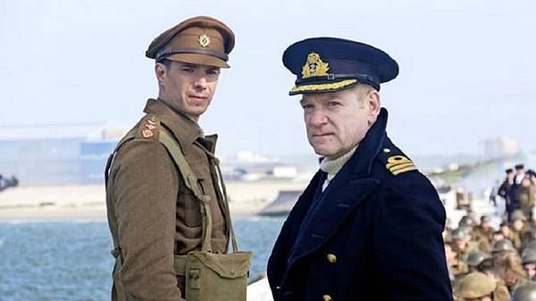 Dunkirk-images-with-James-Darcy-and-Kenneth-Branagh1.jpg