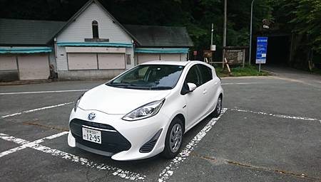 寒風山登山口駐車場