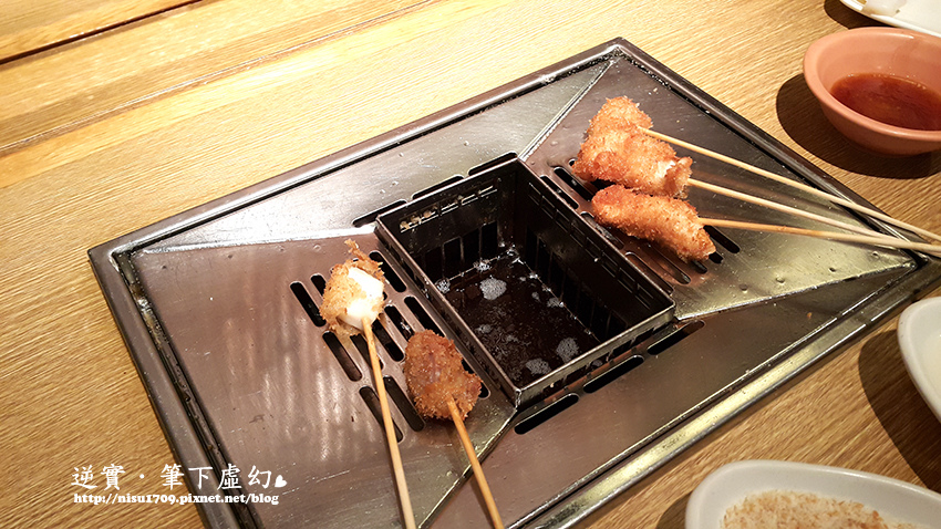 日本東京櫻花季 串家物語新宿西口大ガード店 炸串吃到飽 自己動手炸 還有章魚燒 鯛魚燒等有趣的食材ღ 逆實 筆下虛幻 日本東京櫻花季 串家物語新宿西口大ガード店 炸串吃到飽 自己動手炸 還有章魚燒 鯛魚燒等有趣的食材ღ 逆實 筆下虛幻