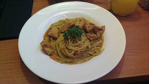 Is Pasta義大利麵 南瓜雞義大利麵
