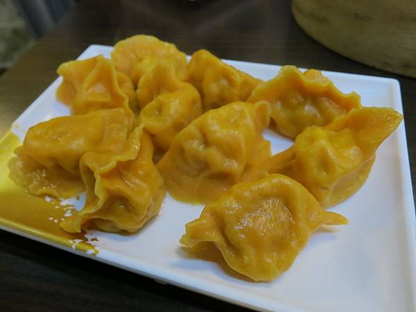 海餃七號-水餃店-紅蘿蔔水餃