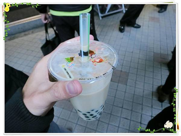 公館夜市-陳三鼎-青蛙撞奶-試喝