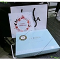 Flora-生巧塔-店面裝飾-袋子與盒子