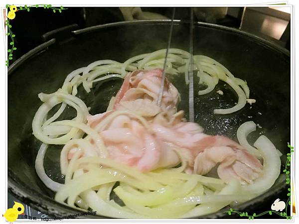 台北-本沐食堂-美味的壽喜燒吃到飽-炒洋蔥豬肉
