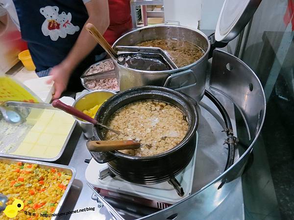 新莊-嘉義火雞肉飯VS基隆紅燒鰻雞肉飯