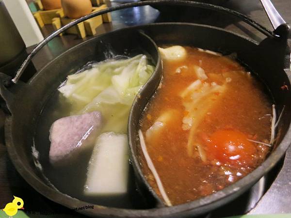 台北-青禾幸福鍋物涮涮屋(永安店)-個人鴛鴦火鍋-豪華海陸鍋-綜合魚片盤、犇牛盤