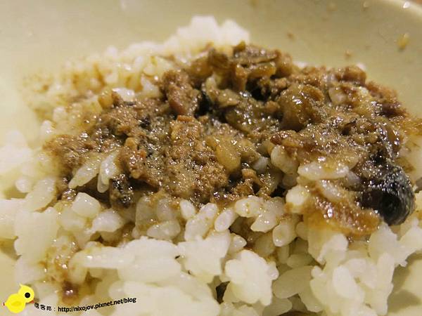 台北-青禾幸福鍋物涮涮屋(永安店)-個人鴛鴦火鍋-豪華海陸鍋-綜合魚片盤、犇牛盤