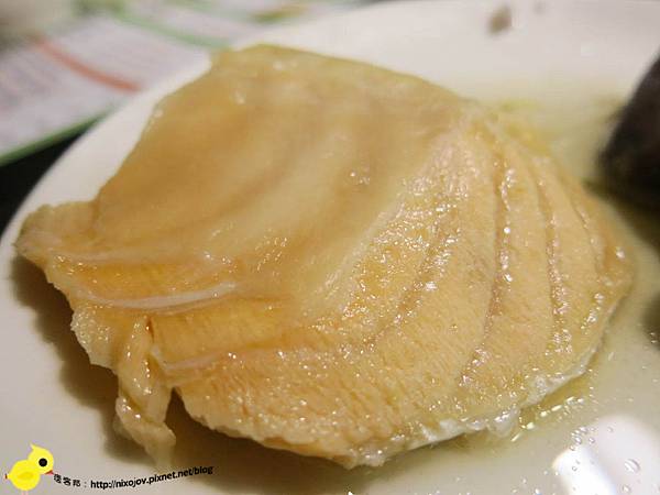 台北-青禾幸福鍋物涮涮屋(永安店)-個人鴛鴦火鍋-豪華海陸鍋-綜合魚片盤、犇牛盤