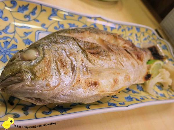【台北】小六食堂日式料理-傳說中的名店、新鮮吃的到-炙燒鮭魚、比目魚