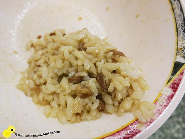 【台北】金峰滷肉飯-香而濃郁的好味道-滷肉飯-排骨湯