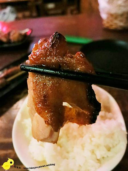 【台北】板橋-WOW！烤串燒店-一起到教室用餐吧-蜜汁烤雞腿
