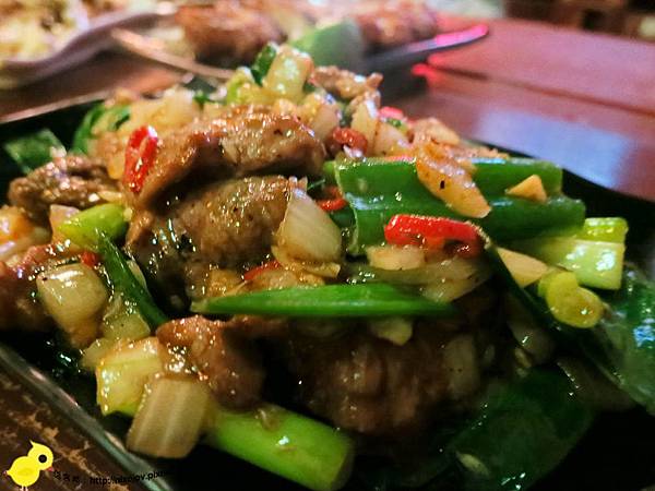 【台北】板橋-WOW！烤串燒店-一起到教室用餐吧-蔥爆牛肉