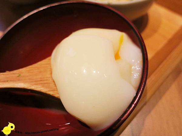 【台北】滿燒肉丼食堂-好吃的丼飯-胡麻醬漢堡排丼飯-安格斯牛排丼飯