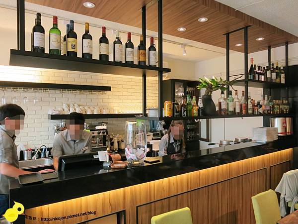 「窩客島體驗文」捷運忠孝敦化周邊餐廳-Eat Eat Bistro-溫馨典雅的義式餐廳