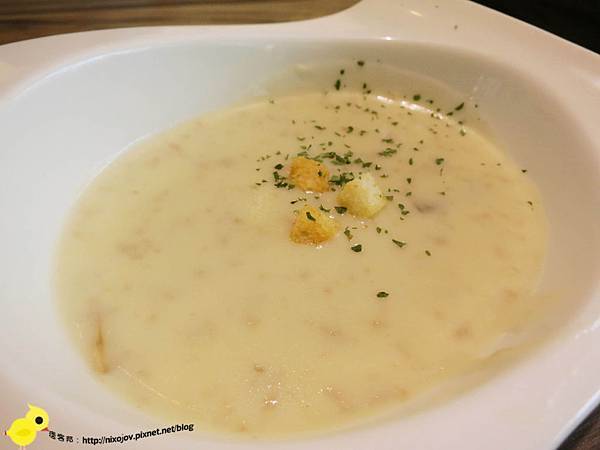 「窩客島體驗文」捷運忠孝敦化周邊餐廳-Eat Eat Bistro-溫馨典雅的義式餐廳