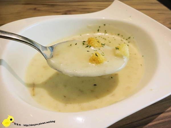 「窩客島體驗文」捷運忠孝敦化周邊餐廳-Eat Eat Bistro-溫馨典雅的義式餐廳