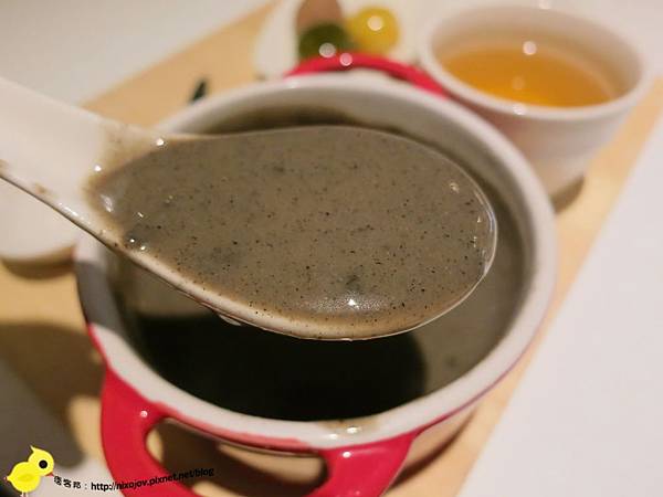 【台北】冰筷-五星級"冰館"-芝麻糊、芝麻冰淇淋