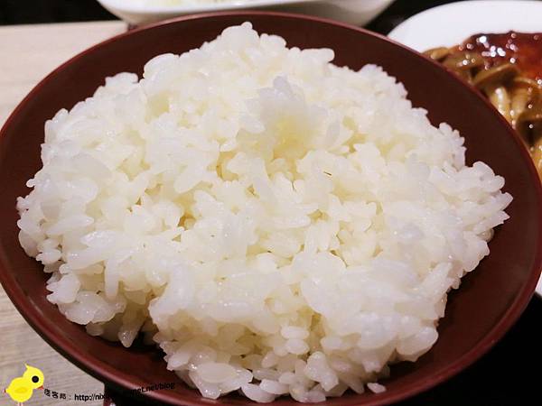 捷運國父紀念館-「豚膳」超大份量厚實豬排