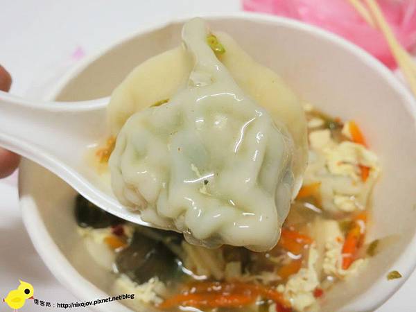 【新莊】金吉利川味牛肉麵，宵夜的好選擇-酸辣湯餃