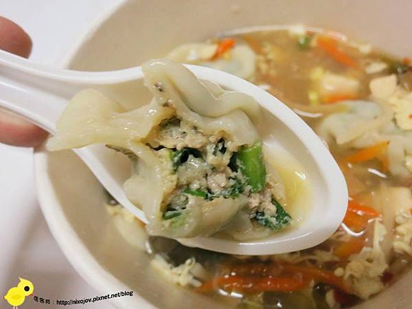 【新莊】金吉利川味牛肉麵，宵夜的好選擇-酸辣湯餃