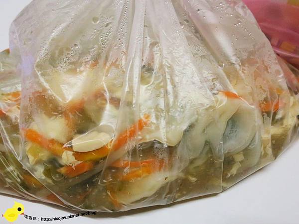 【新莊】金吉利川味牛肉麵，宵夜的好選擇-酸辣湯餃