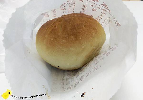 【新莊】缸爐碳烤燒餅舖-包肉的碳烤餐包？烤肉包