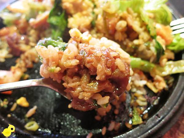 【台北 北投】吉田洋食屋-好吃的鐵板鍋巴料理