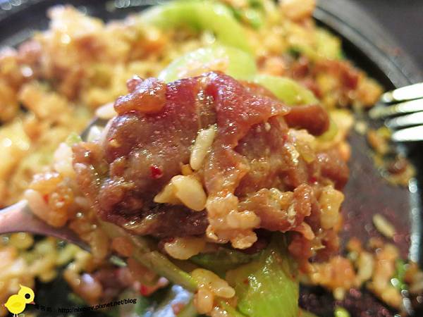 【台北 北投】吉田洋食屋-好吃的鐵板鍋巴料理