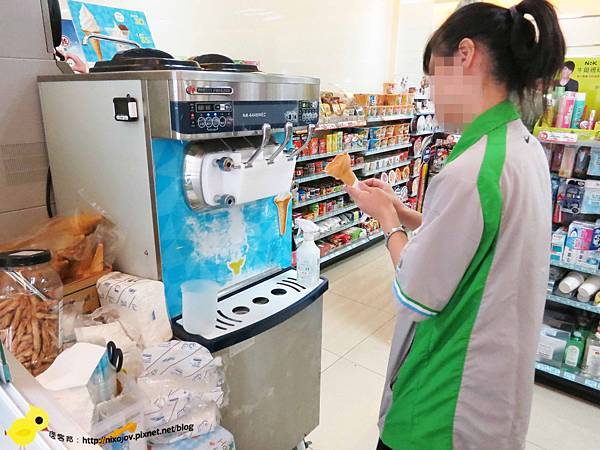 【全家霜淇淋】全家芒果霜淇淋、冰淇淋期間限定-全國門市