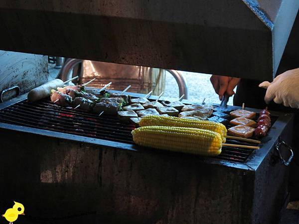 【新莊】蔡家碳烤-香味四溢的烤肉香