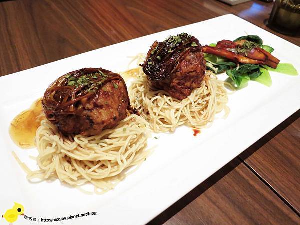 【台北】徠一咖啡-創意港式和牛蒜香炒飯