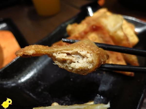 《窩客島邀約》捷運市政府站門扇雞骨白湯專賣 石鍋坎飯鍋巴料理