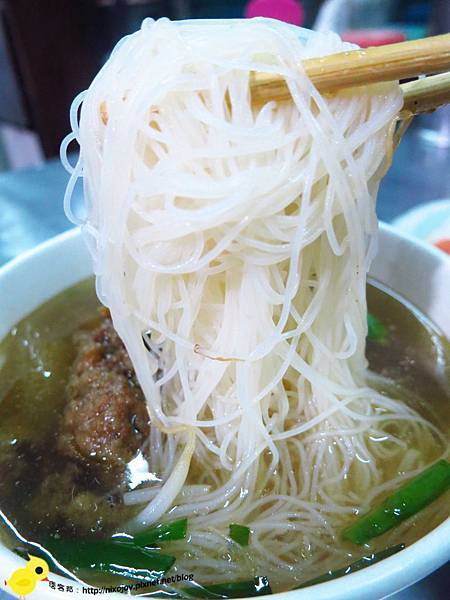 【新莊】老周排骨酥湯、筒仔米糕