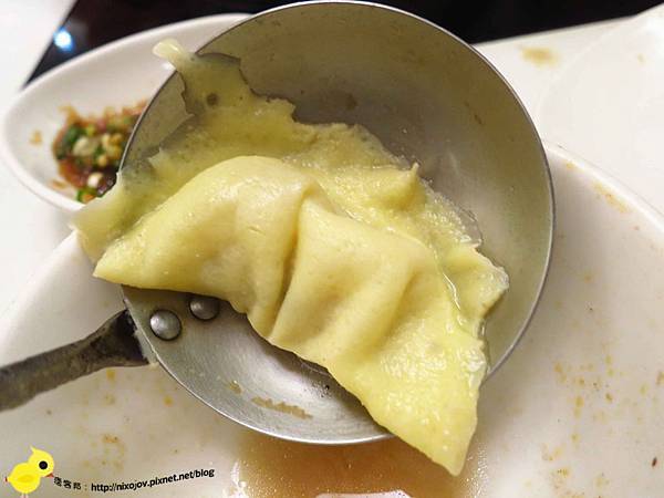 【台北】滿堂紅頂級麻辣鴛鴦火鍋吃到飽(復興店)-美味牛小排、霜降牛肉不吃後悔