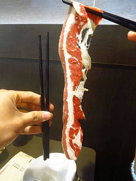 【新莊火鍋】二木坊日式涮涮鍋火鍋店-活蝦群舞美味鮮甜