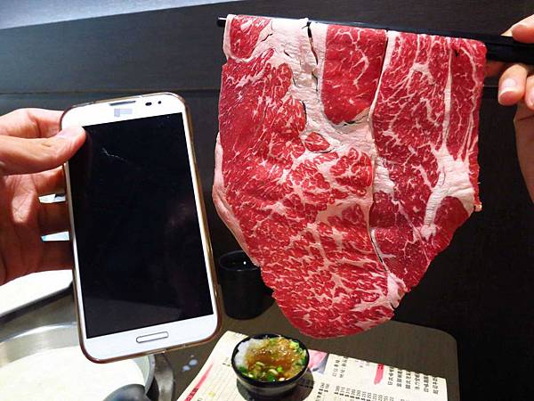 【新莊火鍋】二木坊日式涮涮鍋火鍋店-活蝦群舞美味鮮甜