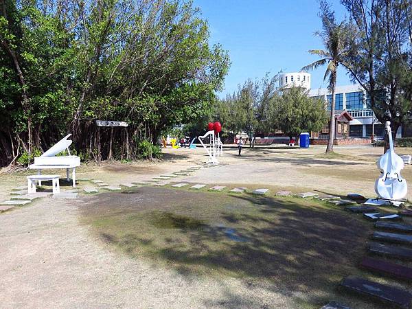 【台南旅遊】北門遊客中心白色水晶教堂